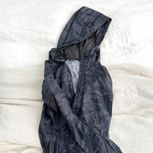 Ivy Park Camouflage Rain Coat Sz S